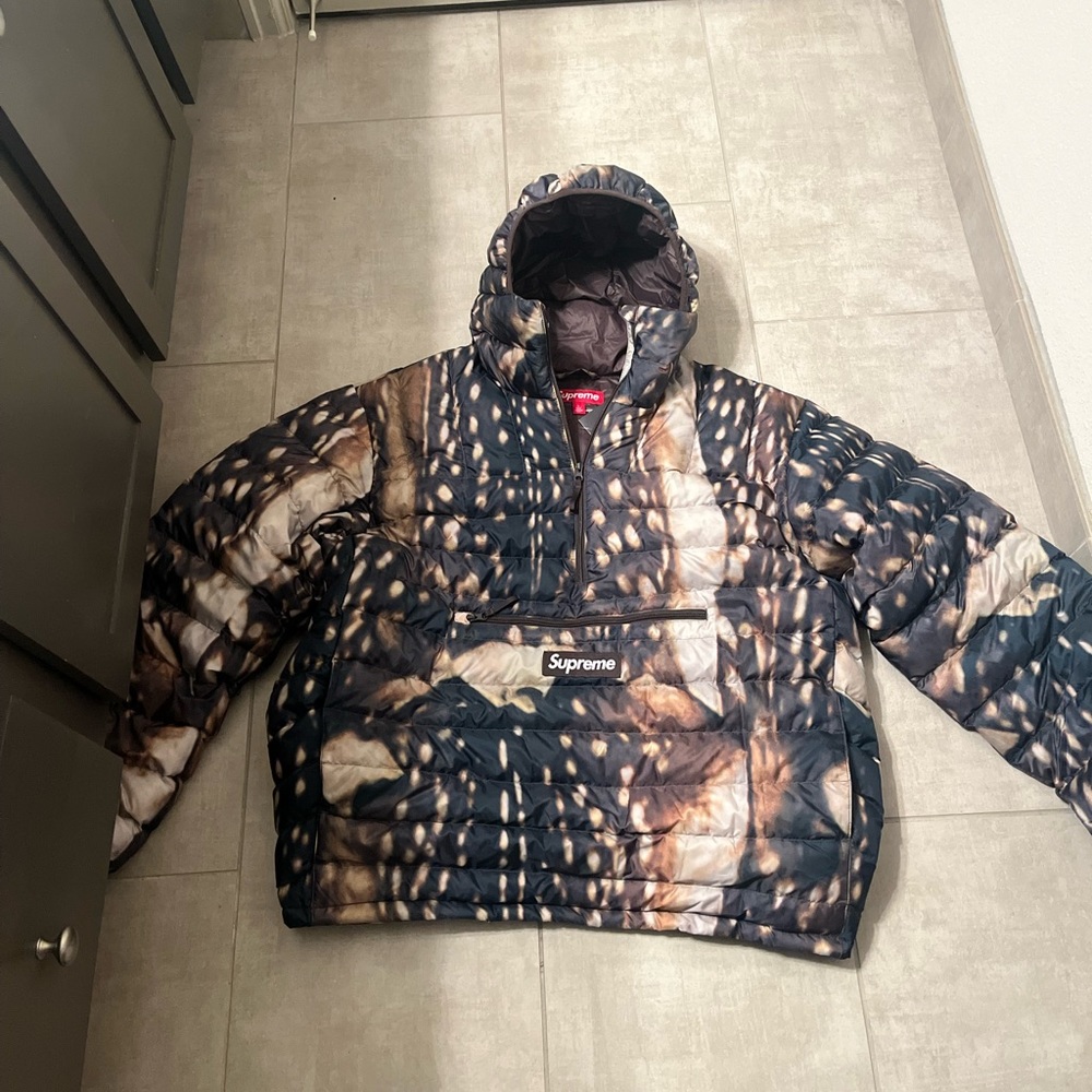 SUPREME PUFFER JACKET